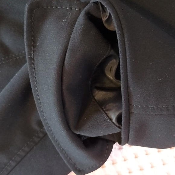 Woman's jacket - Picture 7 of 16